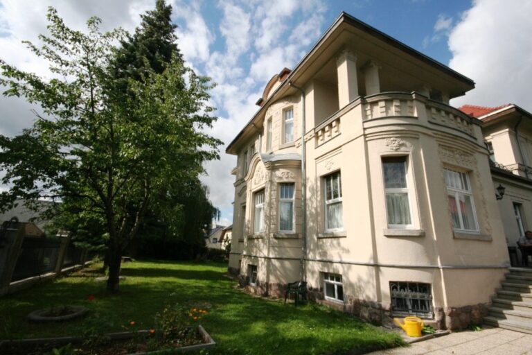 Mehr über den Artikel erfahren Ausbildungsberuf Immobiliensachverständiger